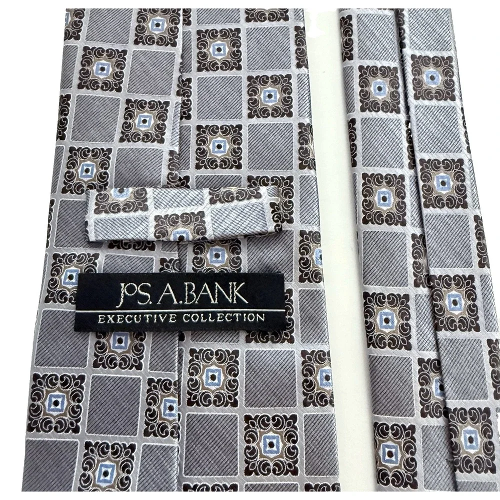 New Jos A Bank Gray Silk Jacquard Necktie Tie 60
